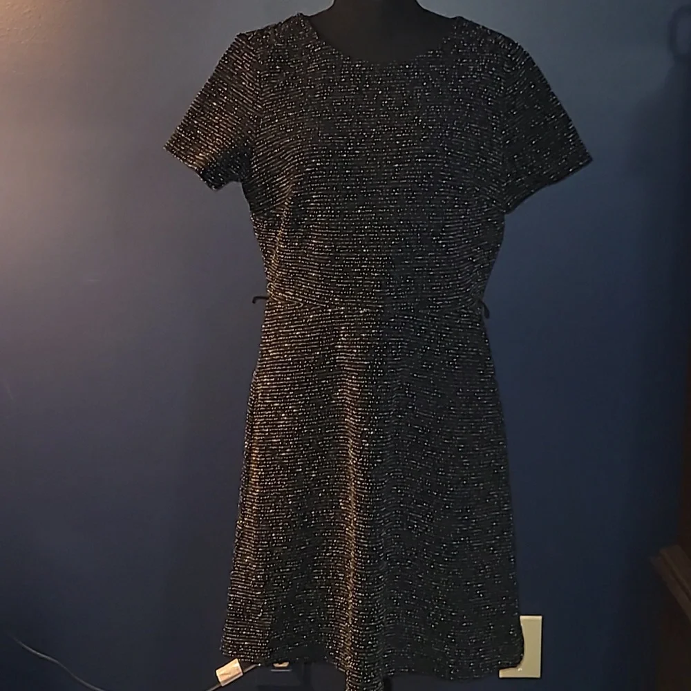 Loft Dress - Picture 1 of 6